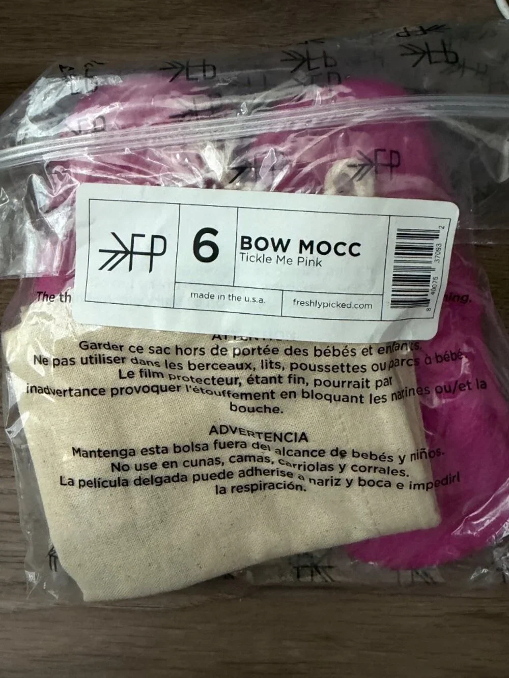 New! Freshly Picked Hot Pink Bow Moccasins sz 6